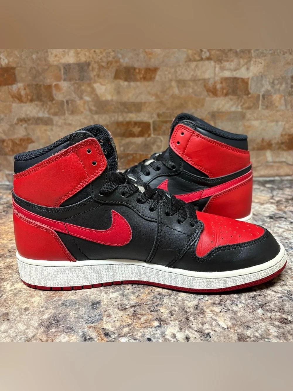 Nike Air Jordan 1 Retro Bred (2016) 575441-001 Size 6.5